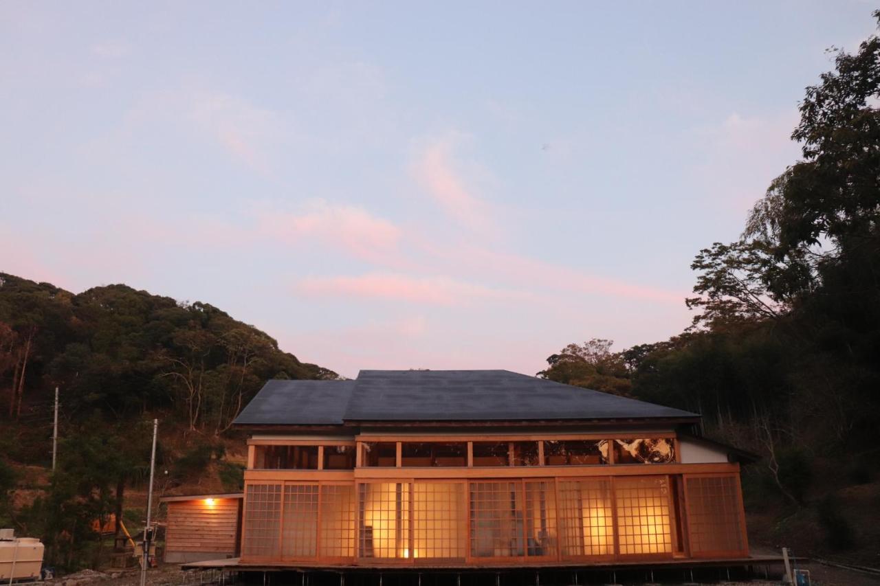ささやかな宿富津 Hotel Luaran gambar